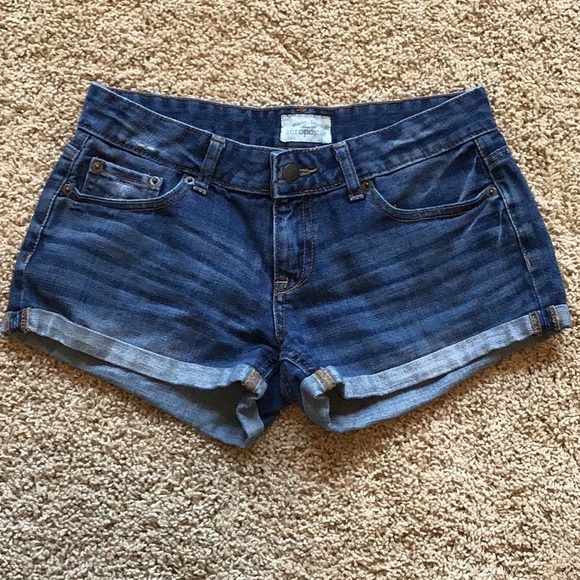 Aeropostale denim shorts Size 1/2 - Picture 1 of 6